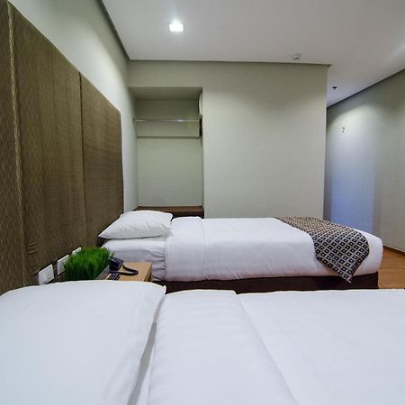 Madison Hotel Phl Iloilo Zewnętrze zdjęcie