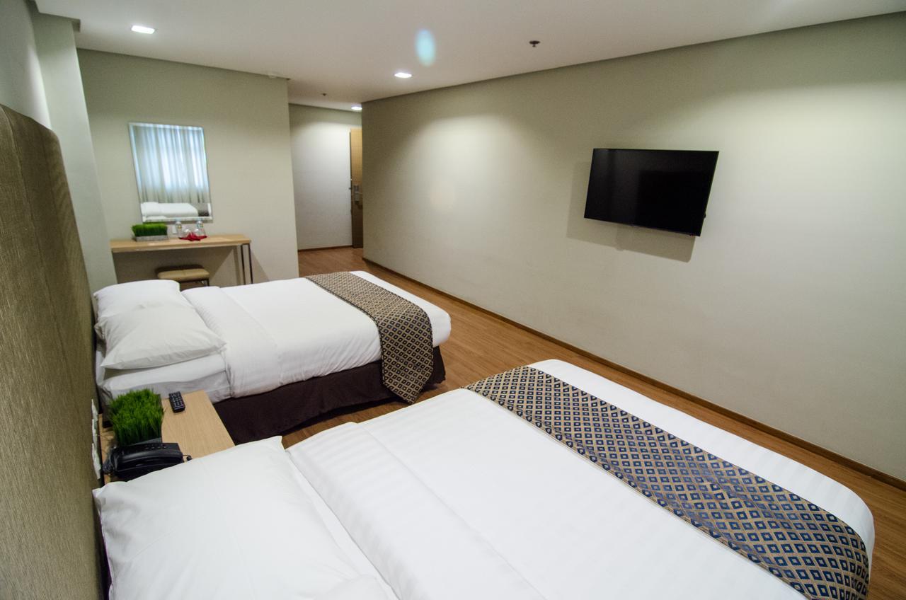 Madison Hotel Phl Iloilo Zewnętrze zdjęcie