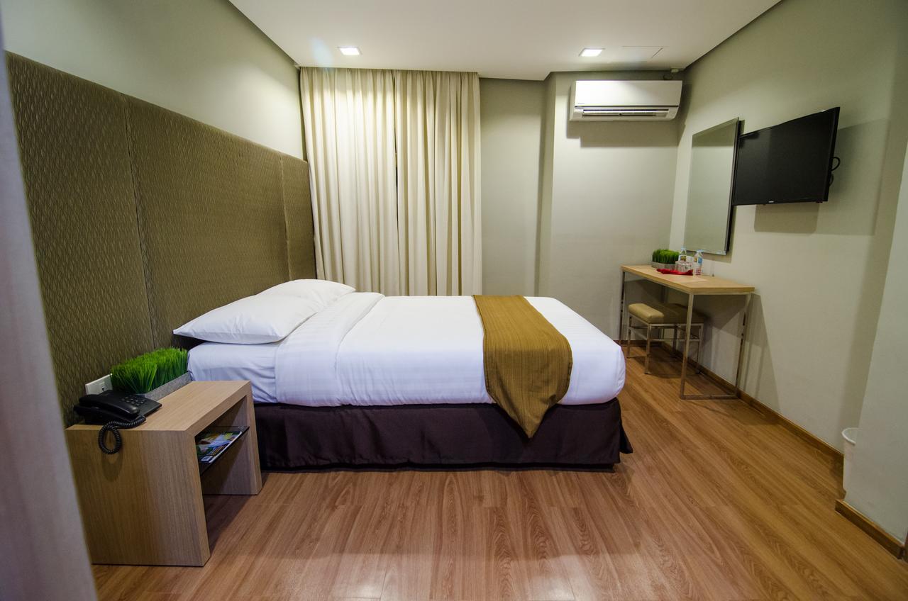 Madison Hotel Phl Iloilo Zewnętrze zdjęcie