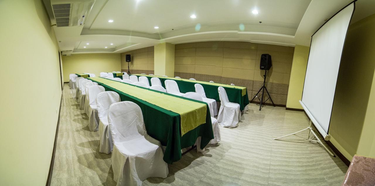Madison Hotel Phl Iloilo Zewnętrze zdjęcie